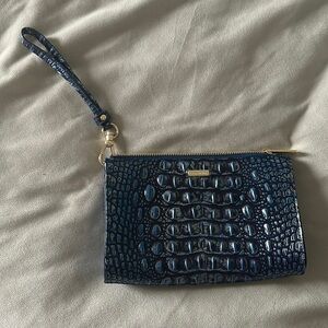 Brahmin wristlet